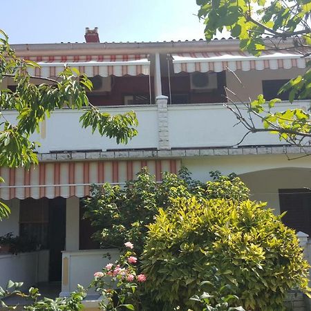 Apartman Marija Palit 외부 사진